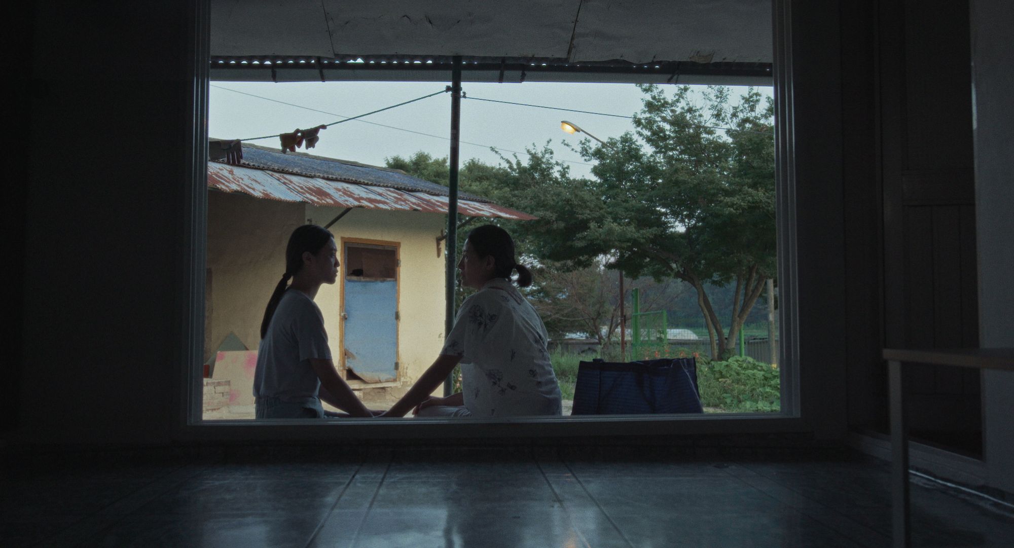 Az elillant nyár / The Summer That Slipped Away / 흘려보낸 여름